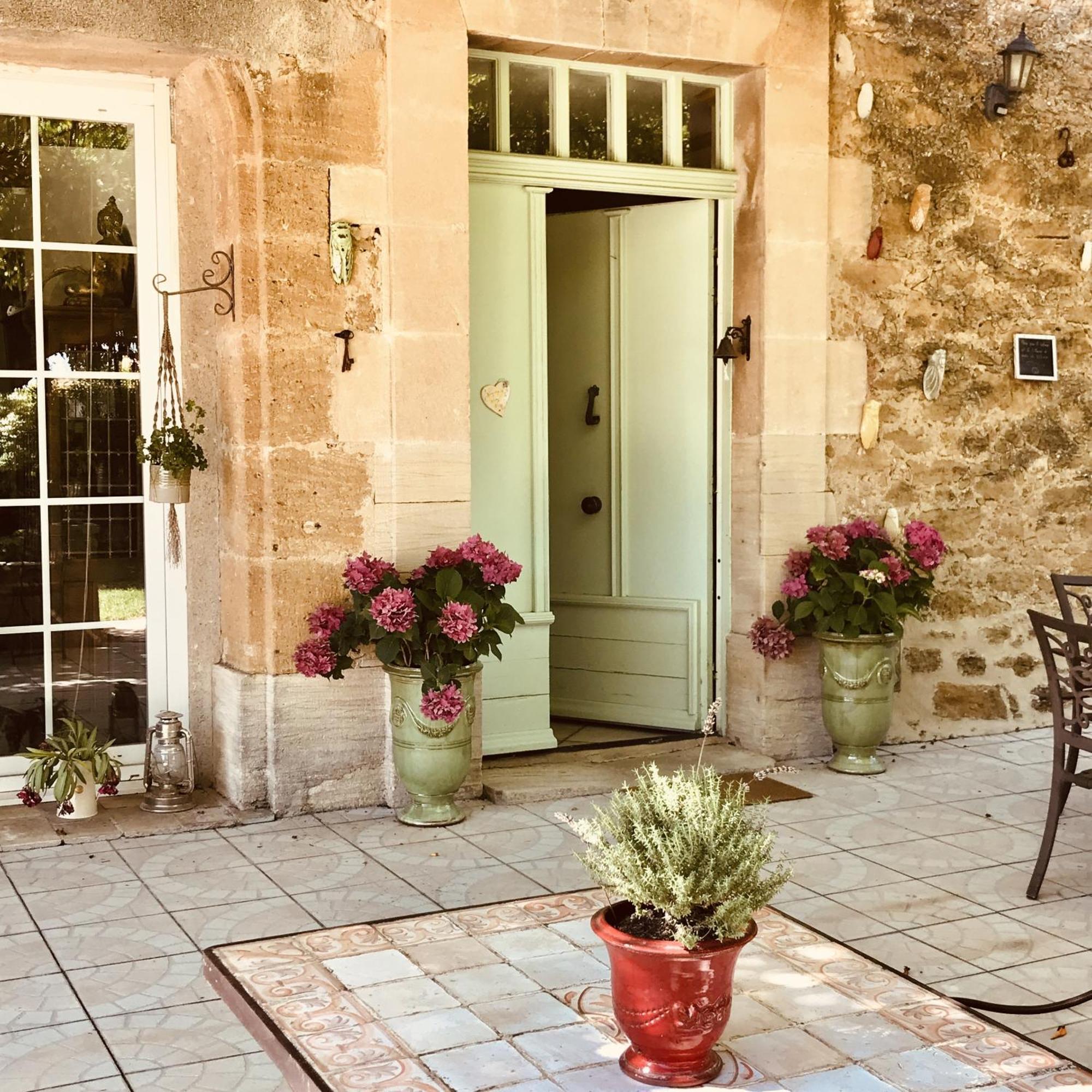 Fontaine Des Magnarelles Hotel Althen-des-Paluds Exterior photo