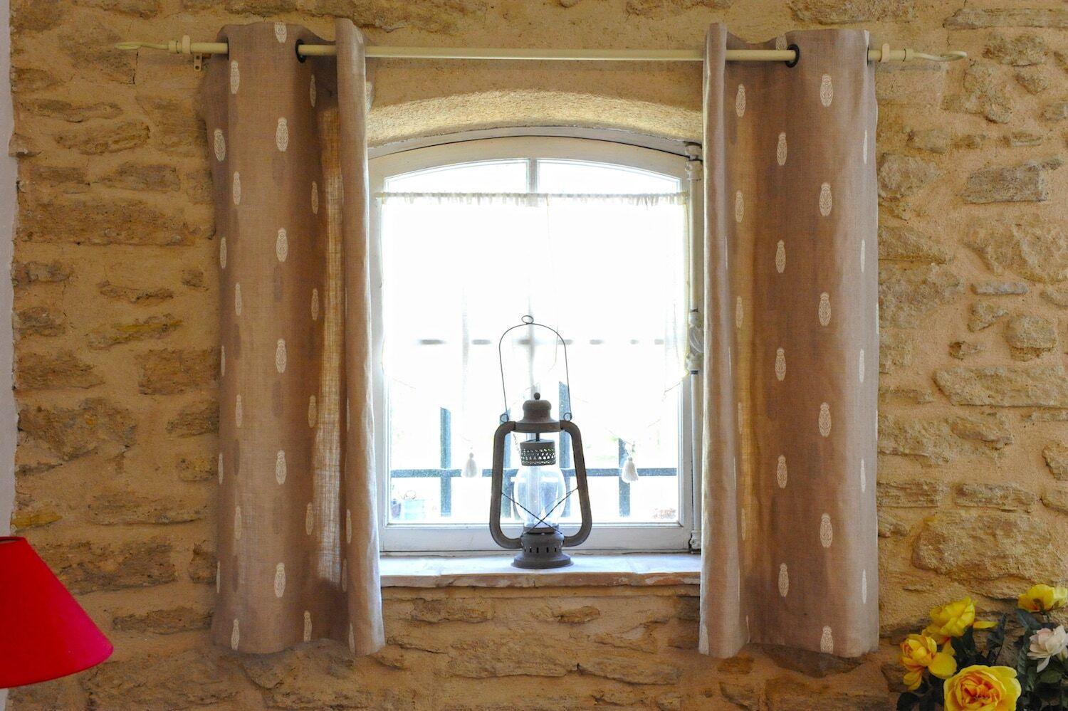 Fontaine Des Magnarelles Hotel Althen-des-Paluds Room photo